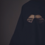 شاهد مسلسل حلاوة الدنيا الحلقة الرابعة .. هند صبري تخبر شقيقتها بمرضها