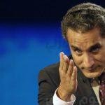 بالفيديو.. سقوط طفلة بشكل مروع في مدينة ألعاب واصطدامها بامرأتين