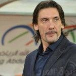 بالصور.. تعرض طائرة كريم وياسمين عبد العزيز لحادث تصادم لدى عودتهما من الحج