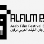 هل استأجر ثري القصر مول ليتسوق بمفرده